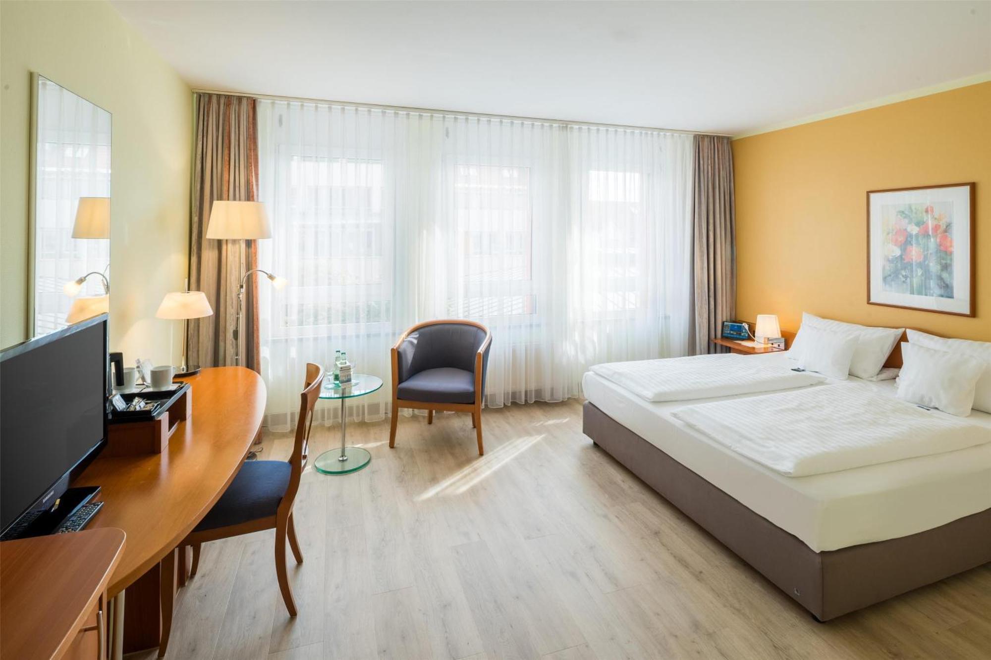 Best Western Hotel Am Strassberger Tor เพลาเอิน ภายนอก รูปภาพ